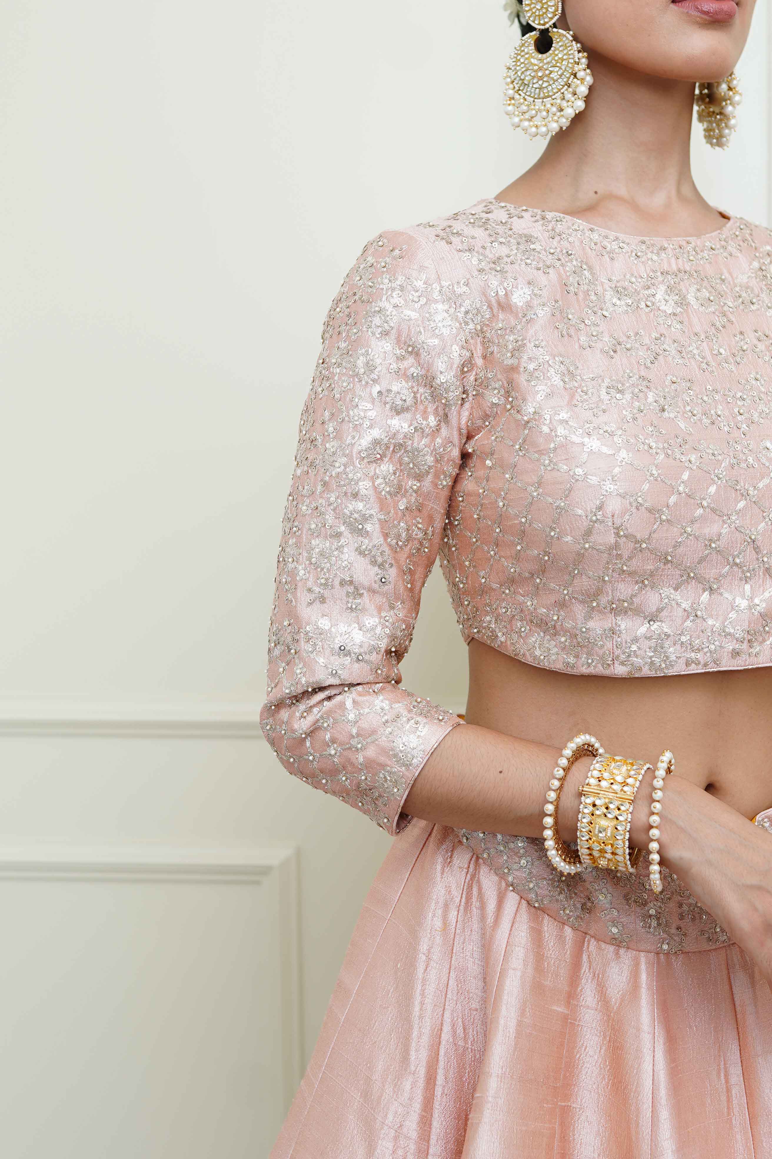 Aafiyah-Pearl Pink Tilla Embroidered Lehenga Set - Image 4