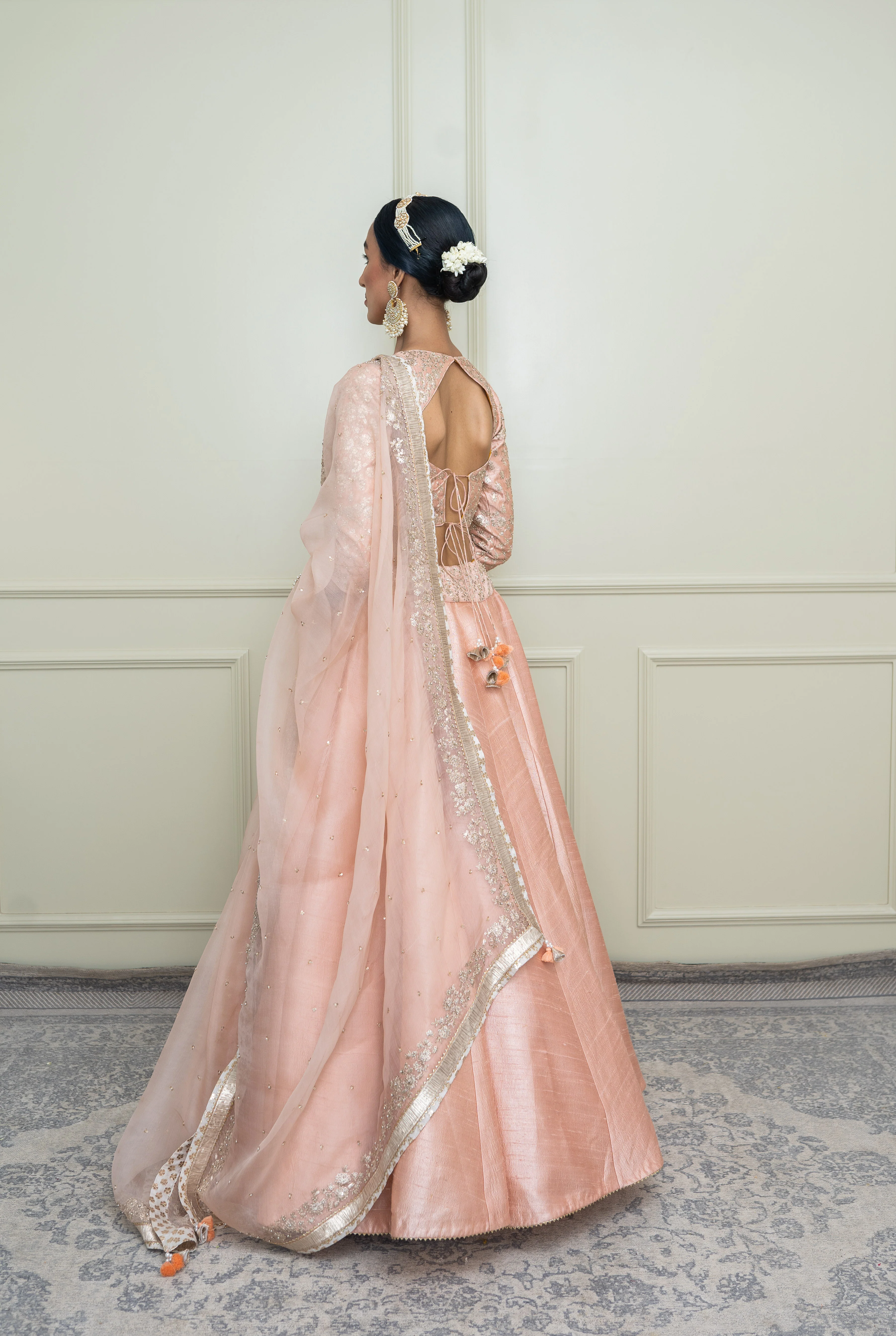 Aafiyah-Pearl Pink Tilla Embroidered Lehenga Set - Image 7