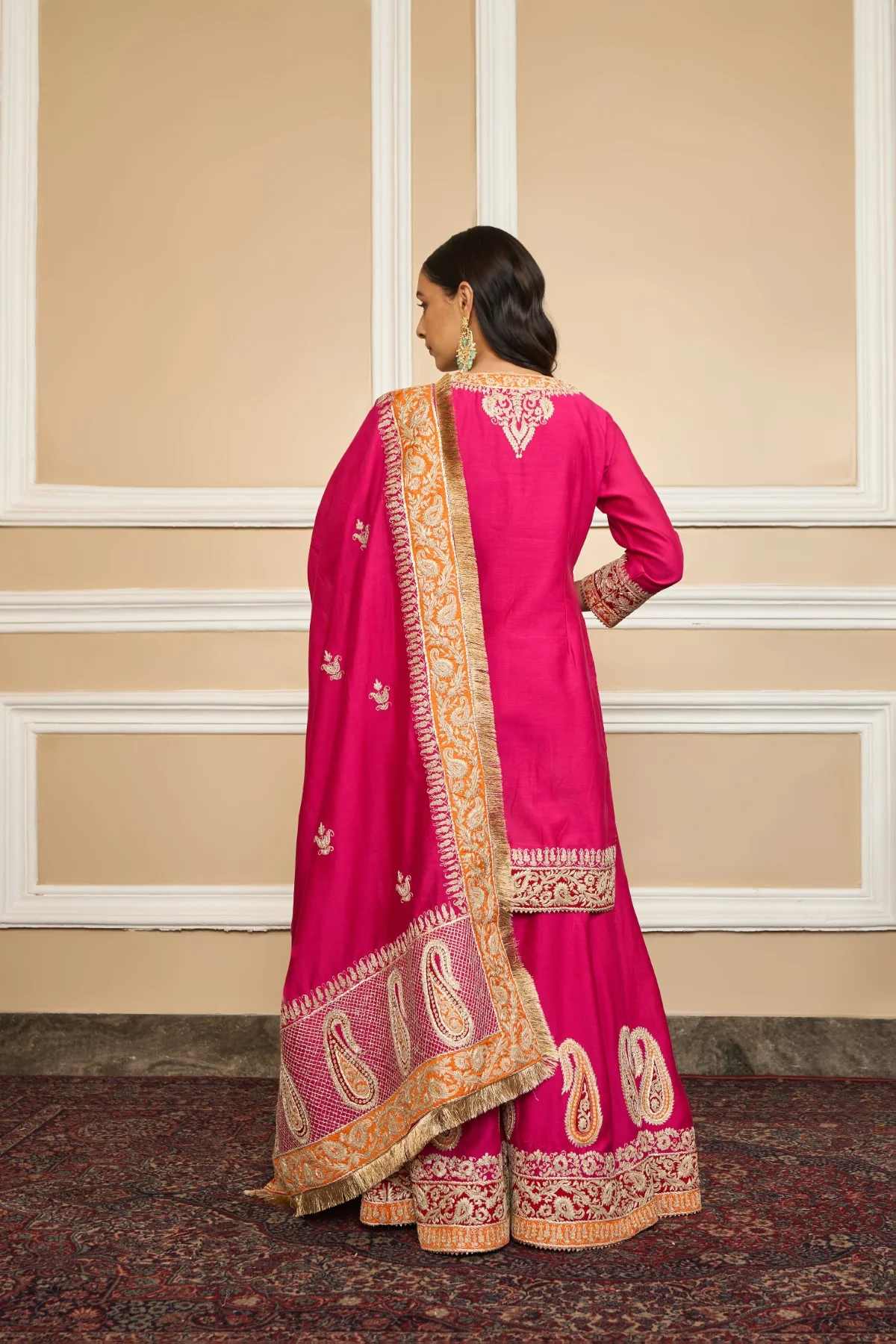 AMIRA - Rani Hotpink SHORT KURTA WITH SHARARA AND ODHNI - Image 4