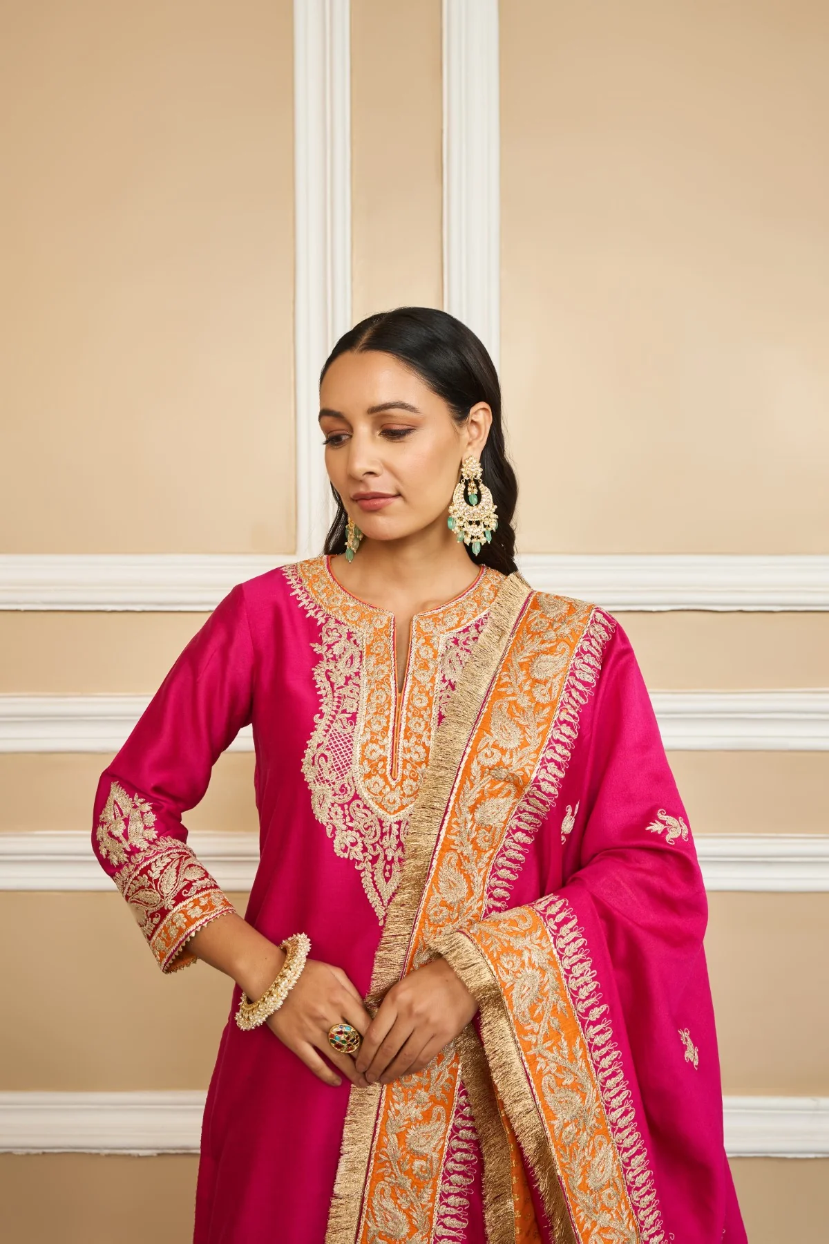 AMIRA - Rani Hotpink SHORT KURTA WITH SHARARA AND ODHNI - Image 5