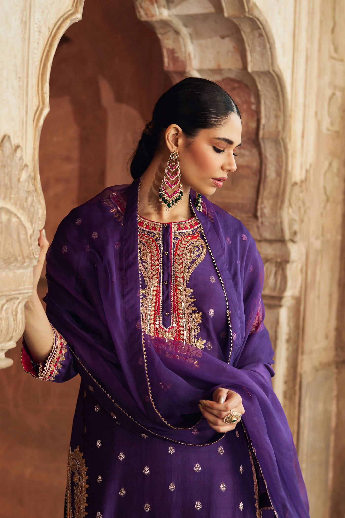 FAHMIDA - DEEP PURPLE SHORT KURTA WITH TULIP PANT - Image 3