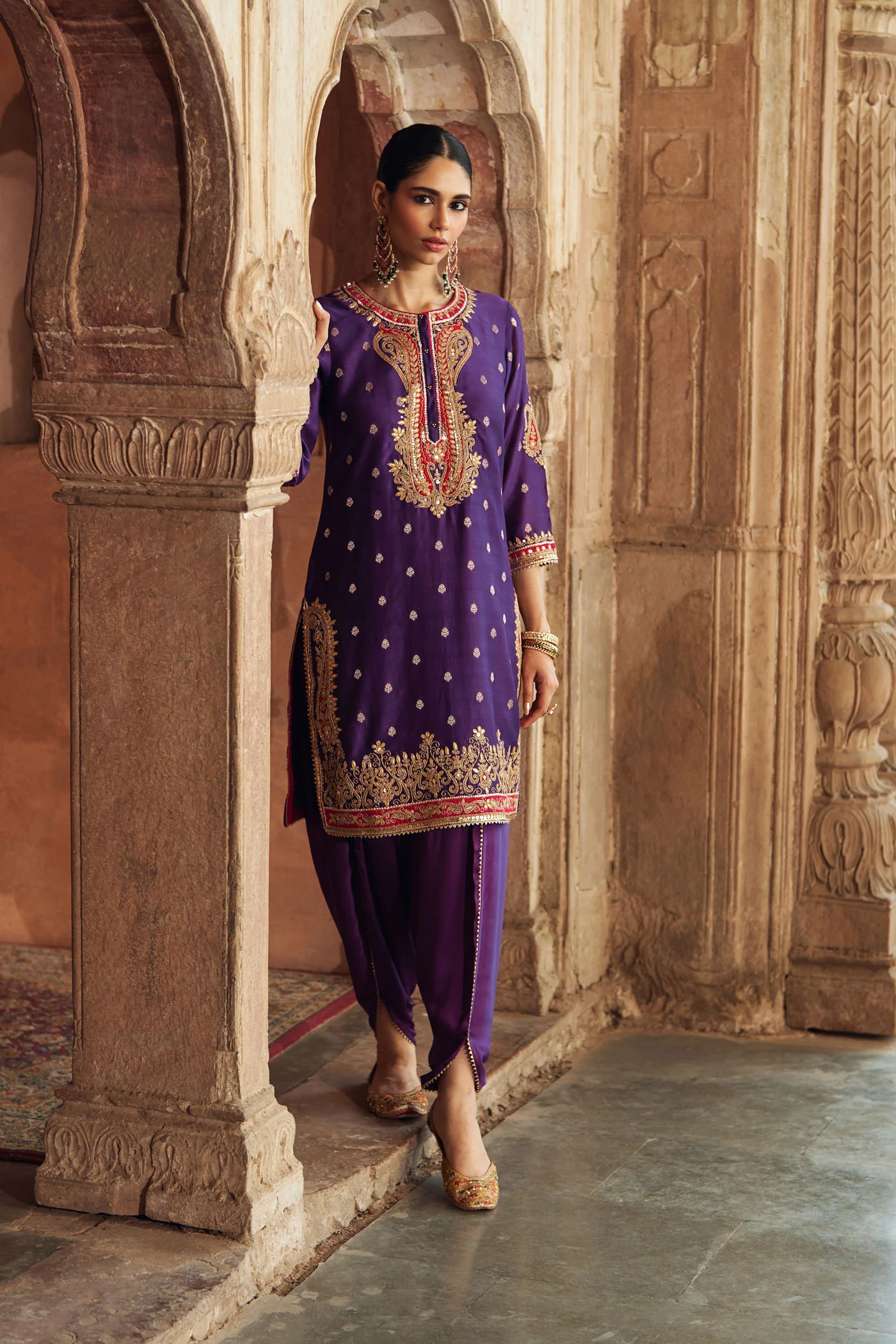 FAHMIDA - DEEP PURPLE SHORT KURTA WITH TULIP PANT - Image 5