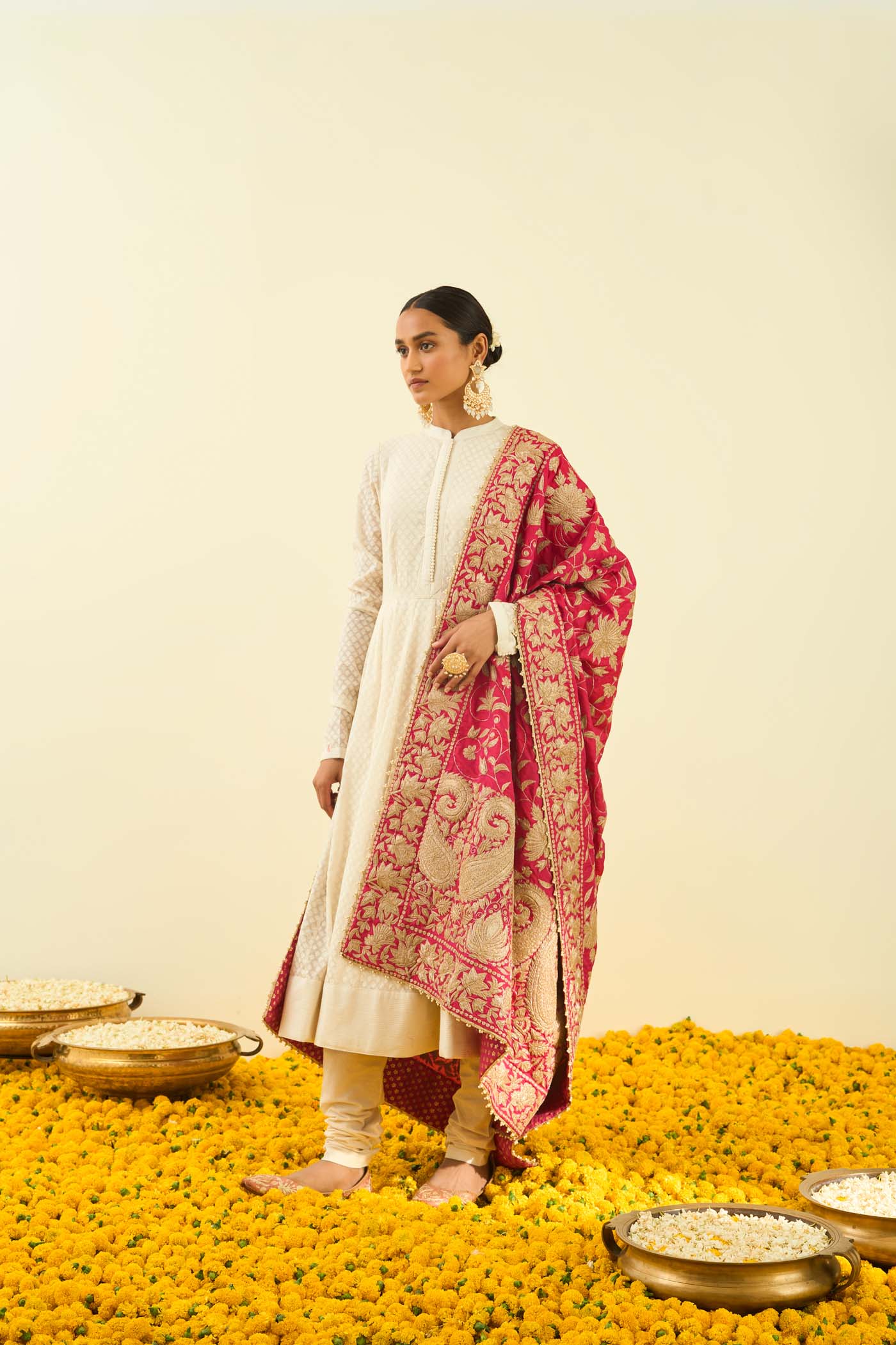 Rani Hotpink Floral Tilla Embroidery Odhni - Image 4