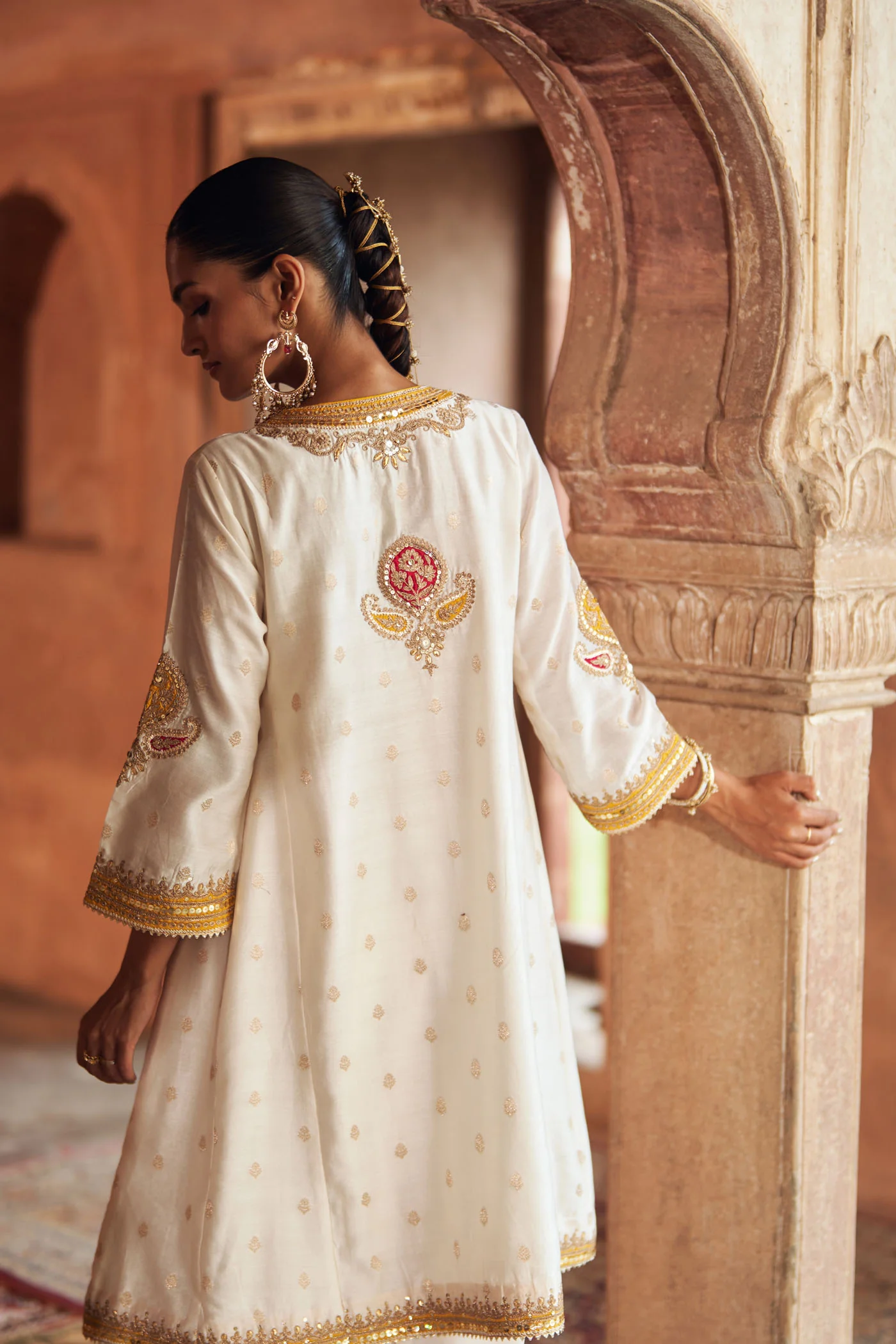 INAAYAT - DAISY IVORY CHAUGA WITH SALWAR - Image 5