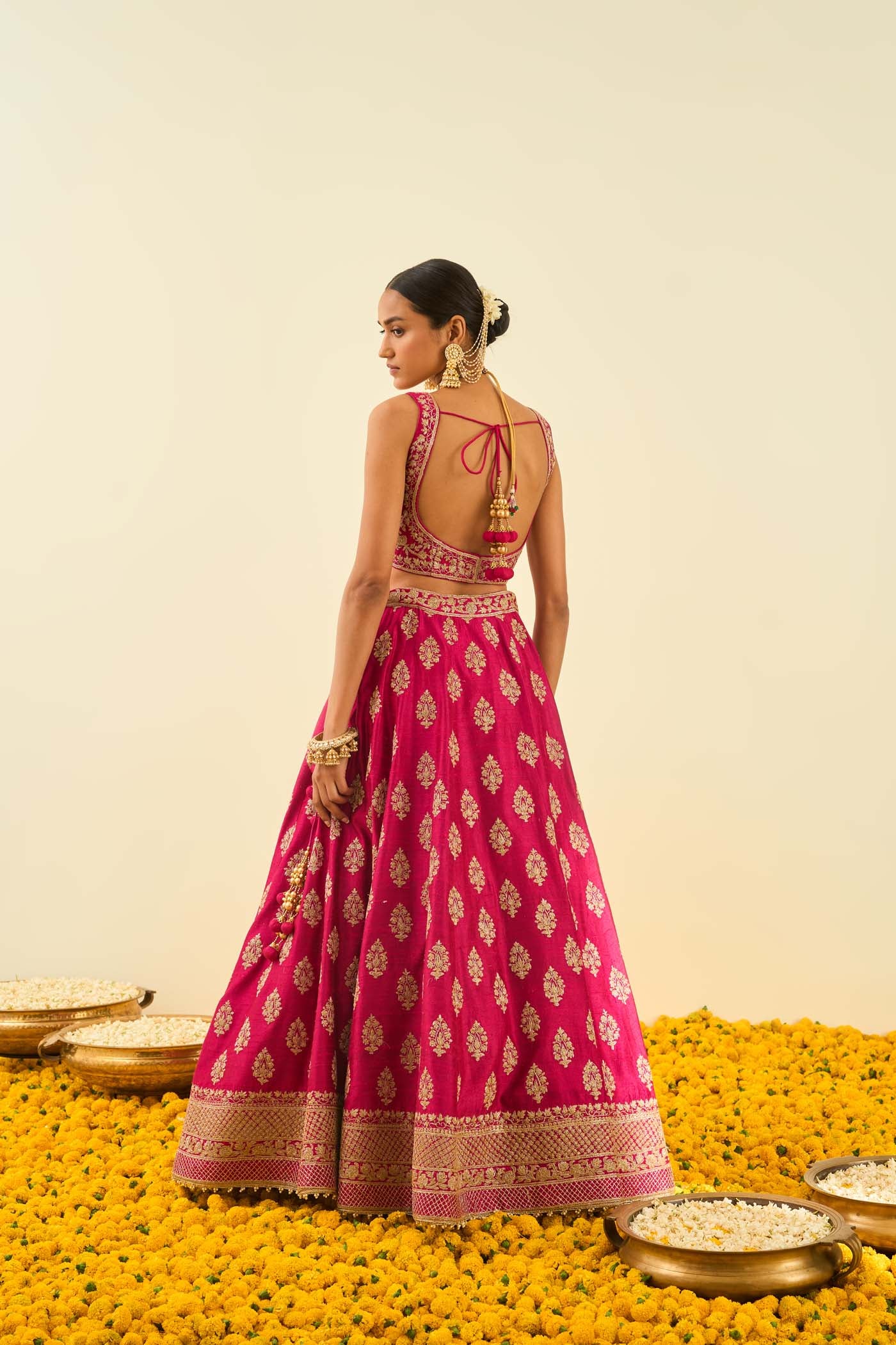 Masiah Rani Hotpink Kashmiri tilla lehenga with blouse and dupatta - Image 3