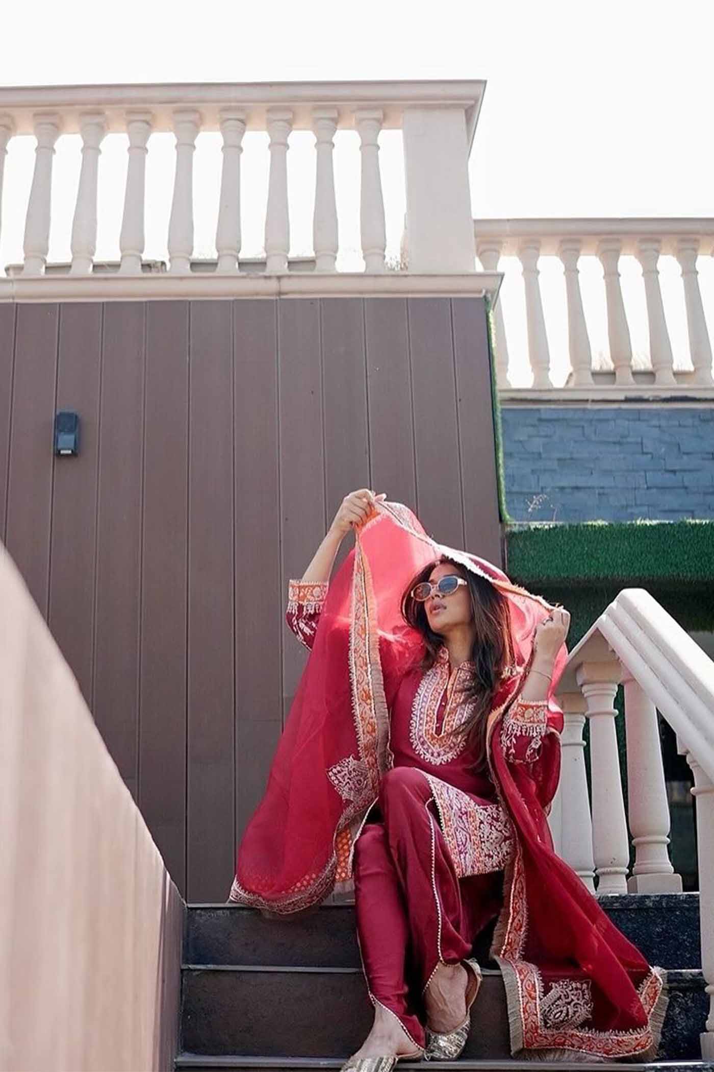 Ahana Mehrotra In MEHNOOR - DEEP RED KURTA WITH DHOTI - Image 3