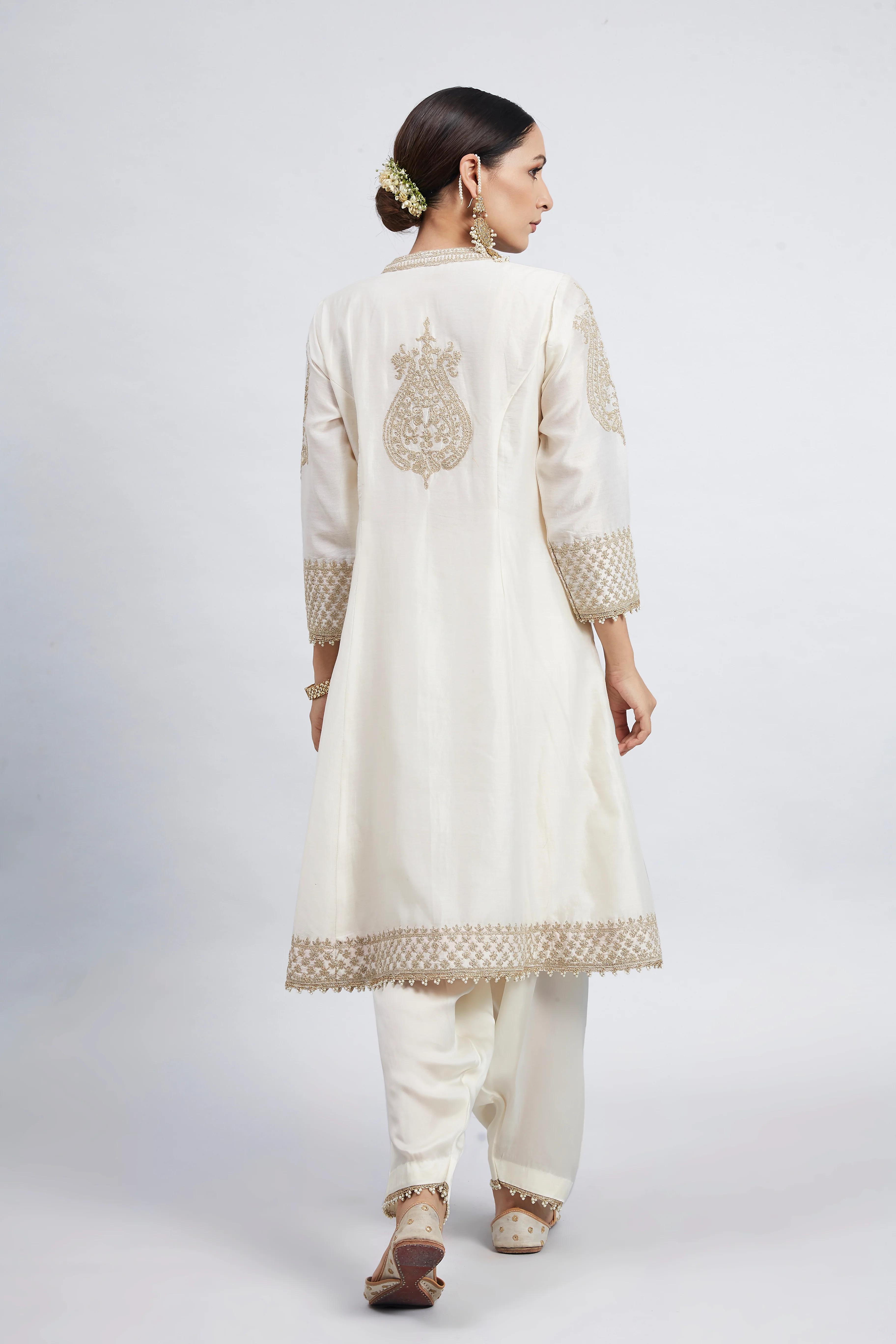 Rabhya- Daisy Ivory Tilla Embroidered Kurta Set - Image 7