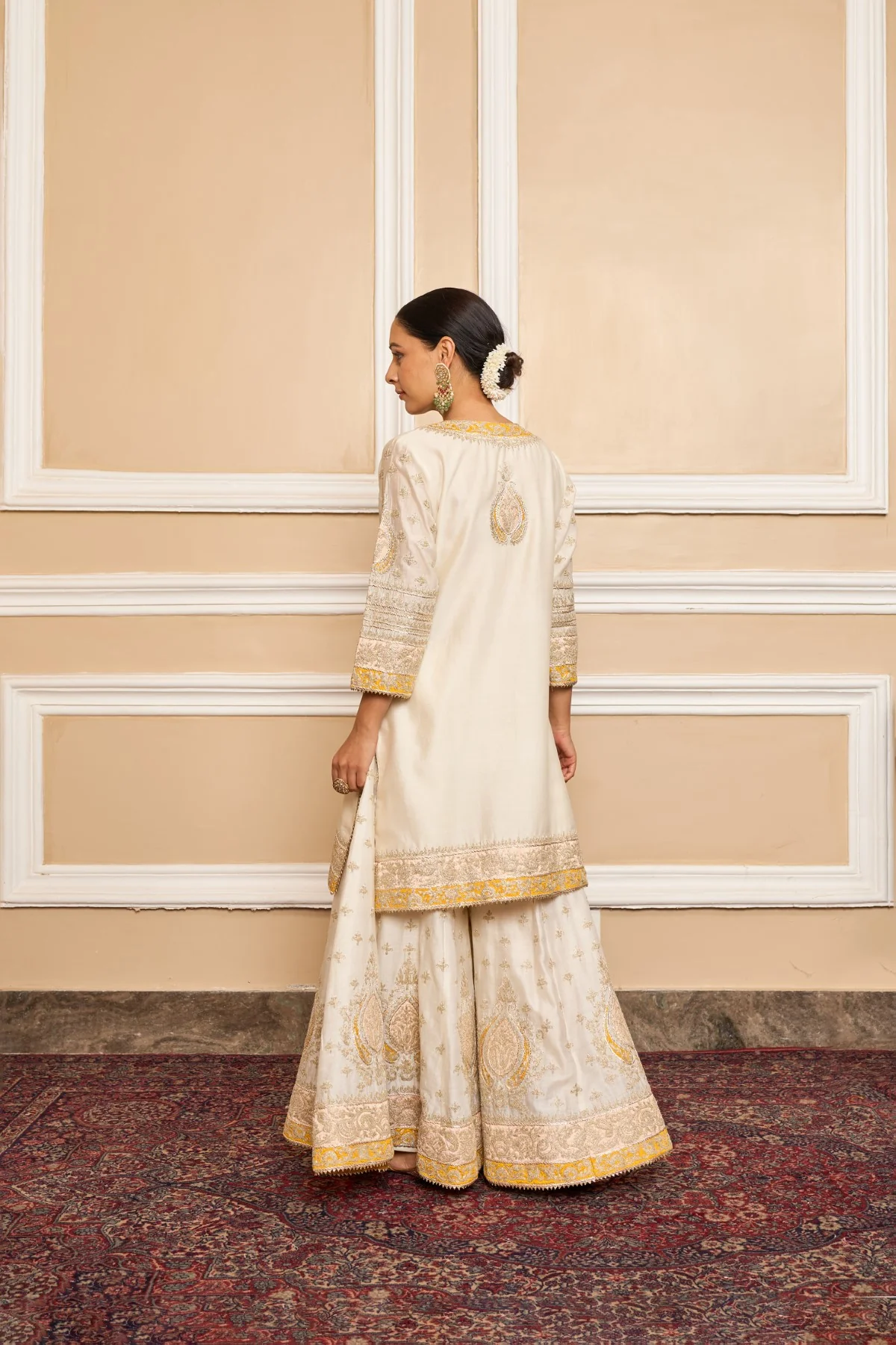 RAINA - DAISY IVORY SHORT KURTA WITH SHARARA AND ODHNI - Image 4