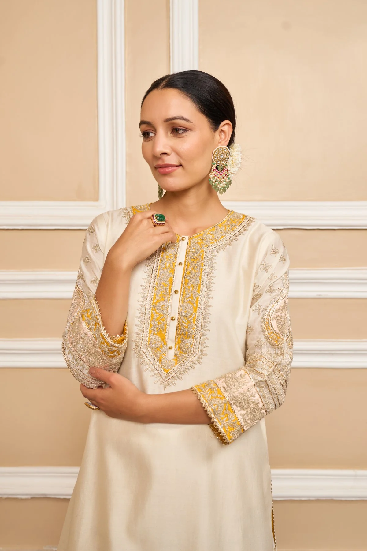 RAINA - DAISY IVORY SHORT KURTA WITH SHARARA AND ODHNI - Image 6