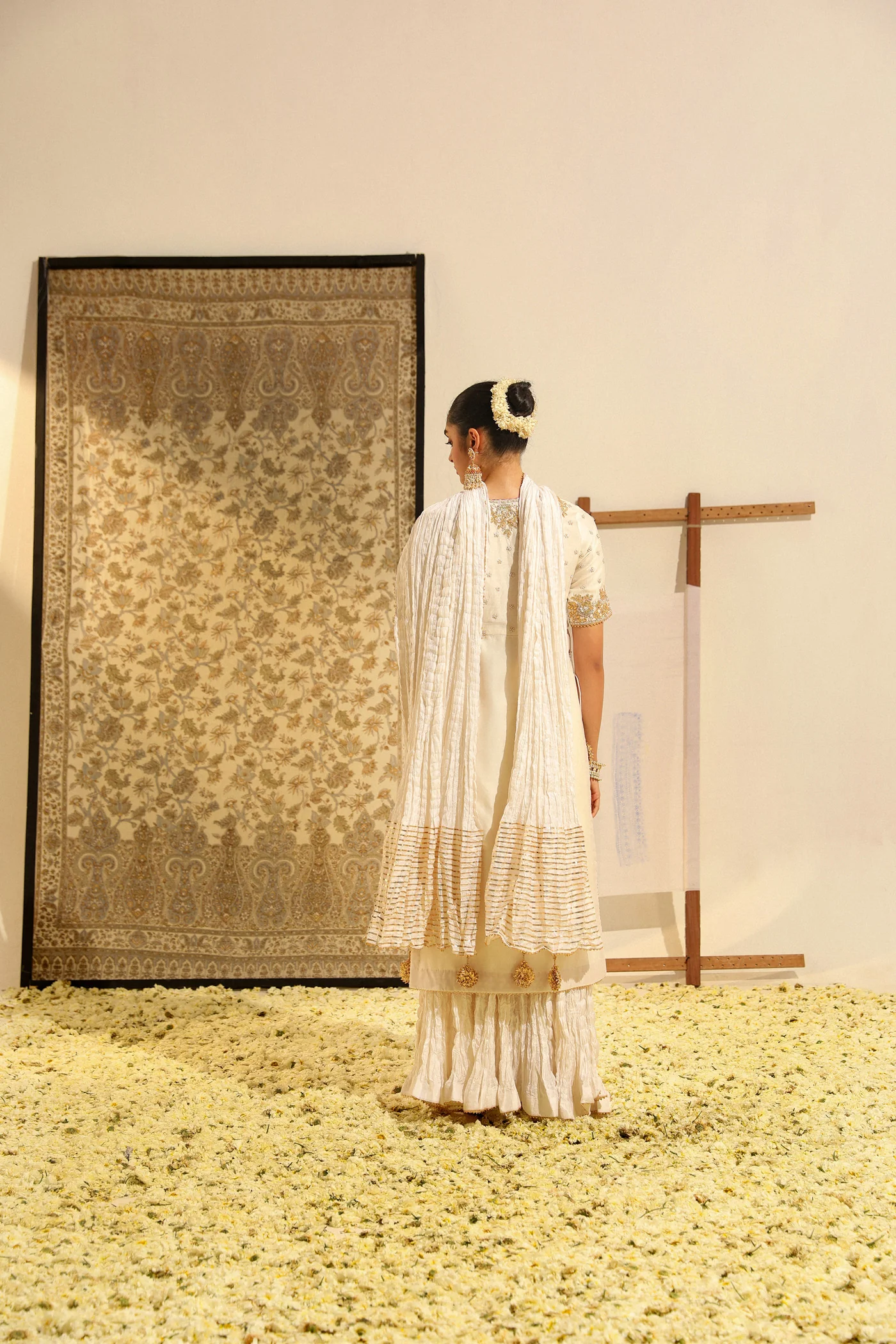 Shahnawaz - Daisy Ivory Hand Embroidered Long kurta with crushed silk skirt and dupatta - Image 3