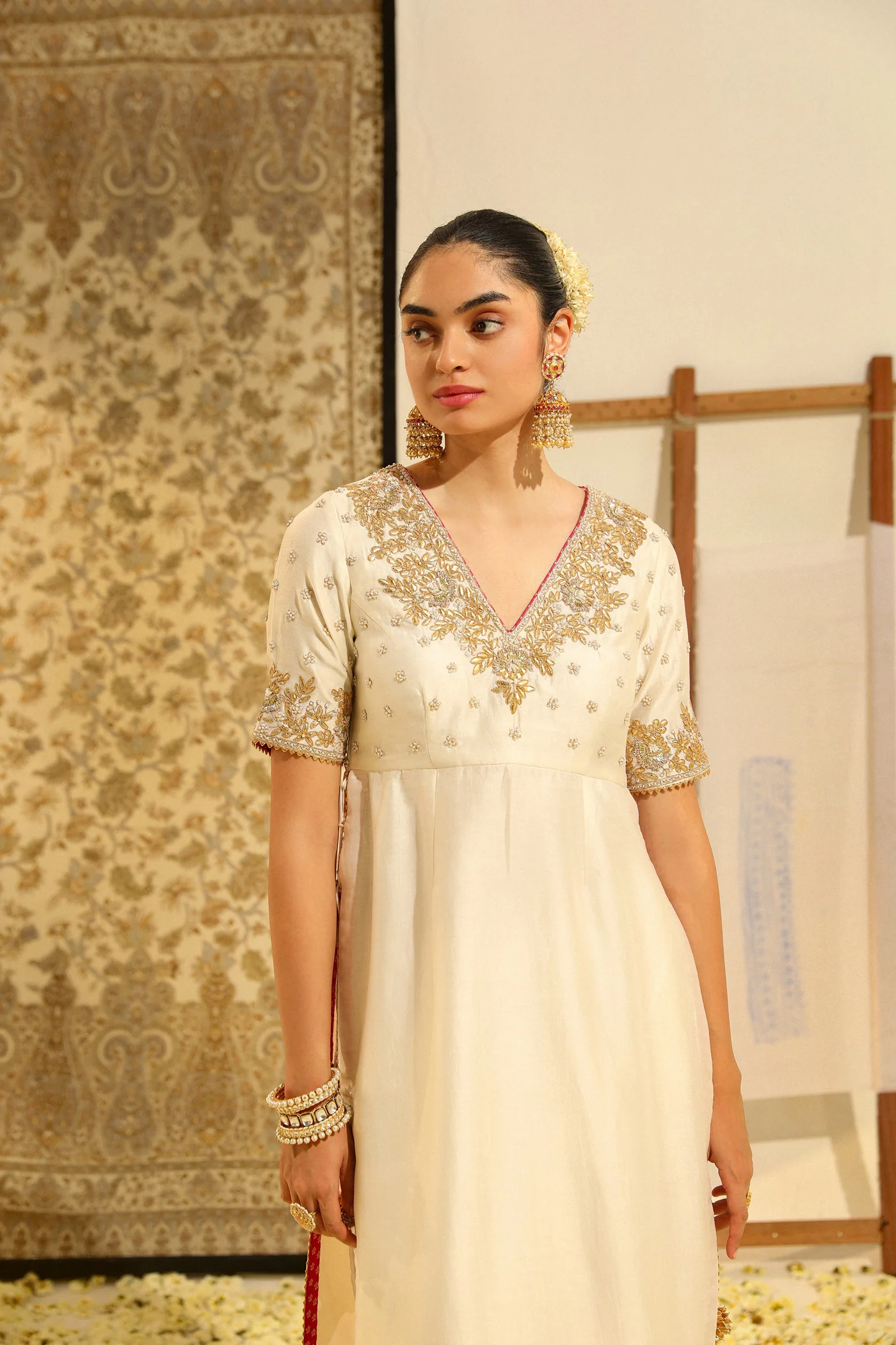Shahnawaz - Daisy Ivory Hand Embroidered Long kurta with crushed silk skirt and dupatta - Image 4